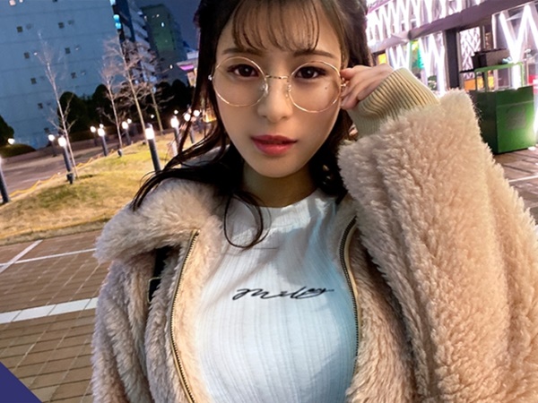 【隠れ巨乳のメガネっ娘】 地味な娘がエッチな体操服で大変身！ 揺れまくるおっぱいに大興奮♡ むっつりスケベなセックスを覗き見！