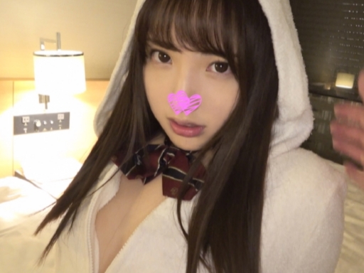 【バック】制服姿のキュートな女の子をバックからピストン！キレイなお尻とカワイイお顔がたまらなず突き回す！