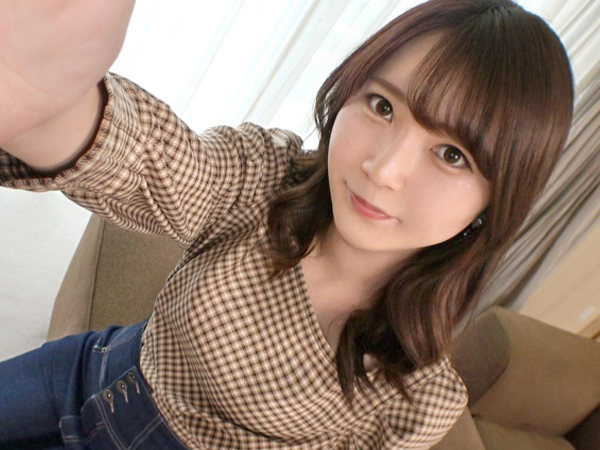 【色白JDの敏感ボディ】 猫カフェのアルバイト娘をナンパ！ 性感帯を責めまくり、生ハメで顔射フィニッシュ！