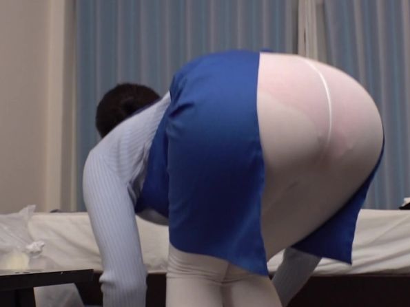 【爆乳家政婦の誘惑】 家事もセックスも完璧！ 巨尻を揺らしてご奉仕するエロすぎるお姉さんと即ハメ三昧！