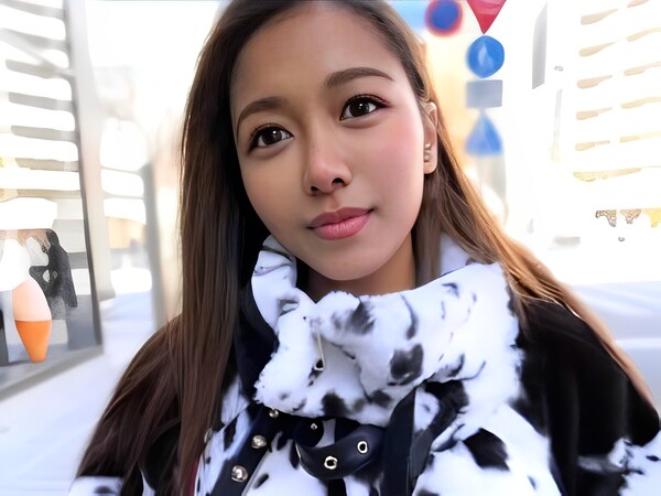 【南国ハーフのビーチギャル】 ショーパンから覗く美脚に興奮！ 潮吹き手マンで敏感ボディがビクビク♡ 正常位で激しく求め合う！