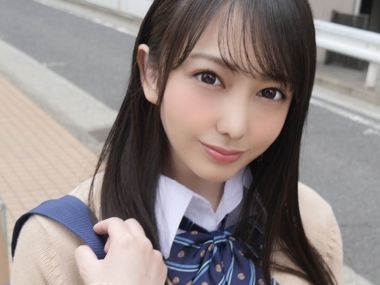 【制服ドM美少女のイラマ体験】 19歳の敏感ボディがデカチンにイラマチオ調教！ 喉奥ガチイキでドM開花♡
