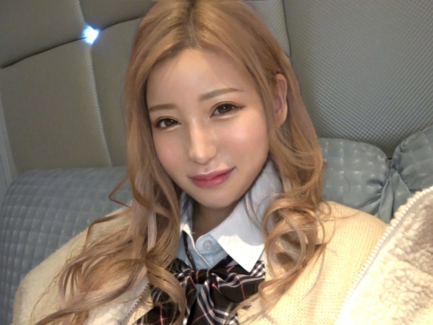 【制服ギャルのむちむち美尻】「あんっ、そこ気持ちいい…♡」生意気なギャルが制服姿でエッチな誘惑！プリプリの美尻を揺らして、ボッキしたチンコで激しく突きまくる！！ギャルのエロ可愛い喘ぎ声に興奮必至！