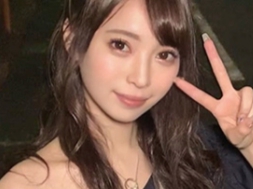 【色白美少女のバック激ピストン】超絶かわいい女の子の色白ボディがエロすぎる！ビンビンチンコで激しく突き回し、白肌が紅潮する姿に興奮MAX♡