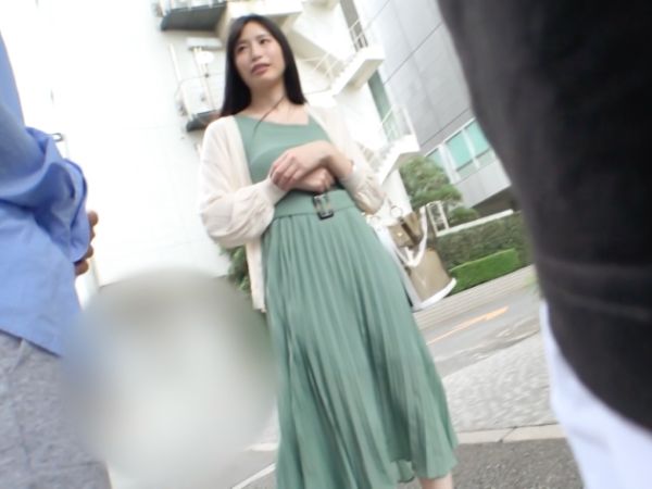 【高身長セレブ妻の危険な火遊び】『旦那じゃ満足できない…』スレンダー美脚のセレブ人妻が他人チンポに溺れる！禁断の不倫セックスでヨガりまくる生ハメ中出し♡
