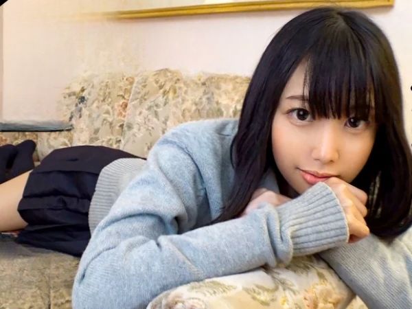 【10代美少女の甘えん坊セックス】『おじさん、もっと激しく…♥』元気いっぱいの美少女が年上男性とイチャラブ生ハメ！ウブな反応が可愛すぎるエッチなひと時♡