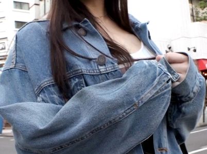 【ヤリマン巨乳予備校生】『彼氏じゃ物足りない…』性欲旺盛なエロボディがセフレと濃厚プレイ！ガッツリ膣内射精で乱れまくる、ヤバすぎる素人ナンパｗ♡
