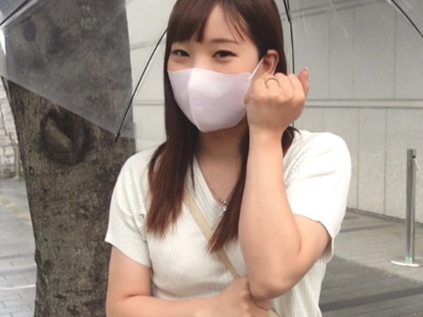 【童顔人妻の裏切りセックス】『旦那じゃ満足できないの…』不満爆発の妻が不倫相手と激しく絡み合う！責めと責められの快感に溺れる両刀使いの人妻が首絞めファックで絶頂！禁断の快楽に悶える姿は必見！