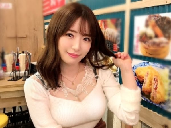 【不倫人妻の危険な情事】ムチムチボディの美人妻、旦那との電話中に禁断の浮気セックス!背徳感MAXの種付け不倫でオマンコ濡れまくり♡