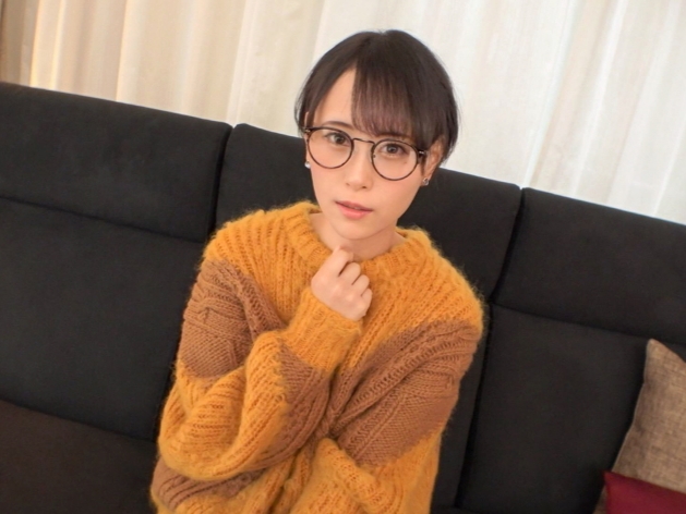 【メガネ清楚系女子】『あっ…ダメ…』真面目そうなメガネっ娘が本能むき出しで乱れる！キレイなボディを肉棒で激しく貫かれ、感じまくる痴態がエロすぎる！！