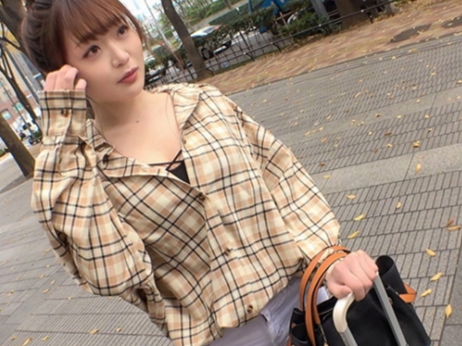 【人妻ナンパ】美尻セレブ妻、32歳とは思えない若々しさ！子持ちとは思えないセクシーなTバック姿で、夫以外の男にオマンコを激しく突かれ、快感に悶える！！