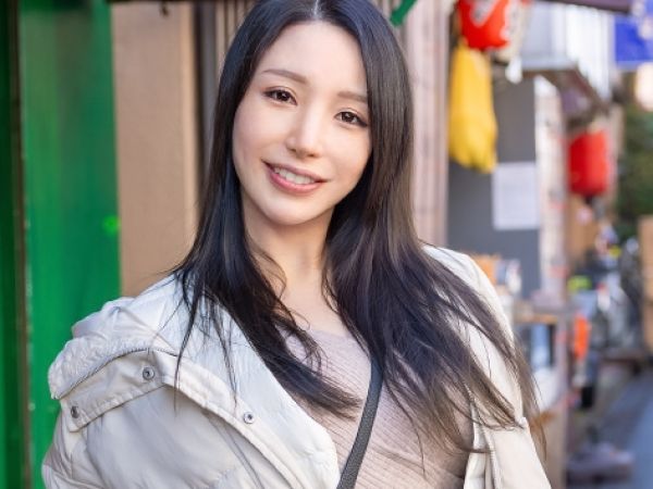 【美熟女不倫】『我慢できないの…』40代とは思えない美巨乳社長夫人が、欲求不満を爆発させ、他人棒に溺れる！夫以外のオトコと禁断のハメ撮りで、熟れたカラダを激しく揺らす！