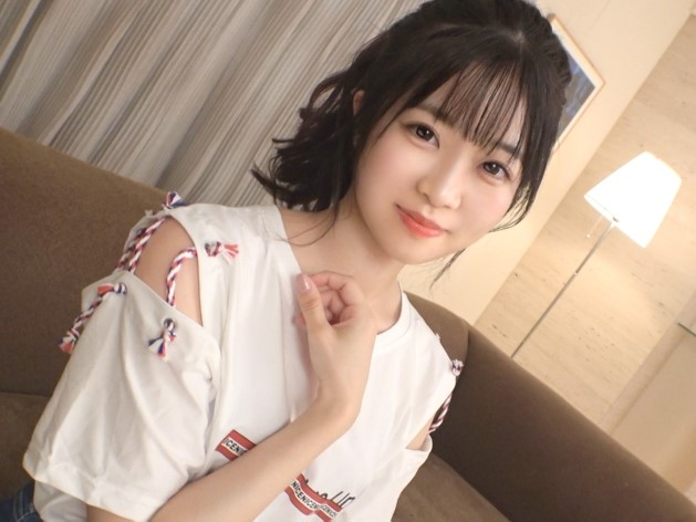 【美ボディインストラクターの秘密】『ダメ…でも気持ちいい…♡』小動物系美少女のジムトレーナーがハメ撮りSEX！引き締まった美体をチンポで貫き、悶える姿に興奮必至！