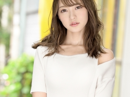 【細身美少女の素人体験】『気持ち良すぎて…』流川夕ちゃんが素人男性と本気セックス！細見ボディが敏感に反応し、おマンコを激しく擦られて快感に溺れる！可愛すぎる彼女が乱れまくる姿は必見！