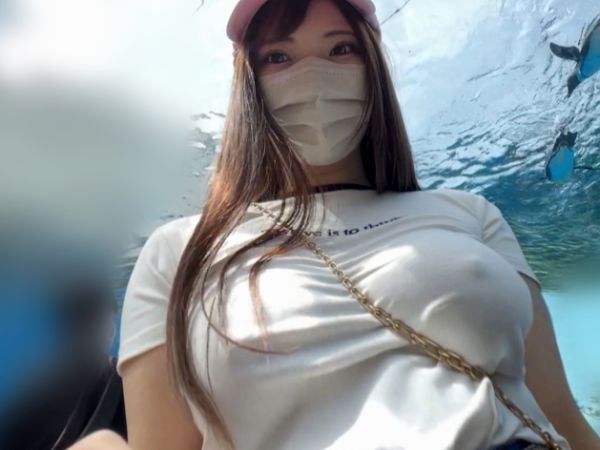 【爆乳コスプレイヤー】ノーブラパイスラで誘惑？ヤリ目ナンパ師に捕まった美人レイヤーがホテルでハメられちゃう！！コスプレ姿でエッチなことしちゃうぞ♥