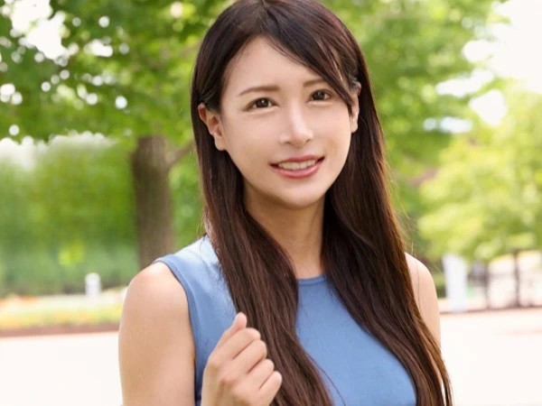 【金欠人妻の裏バイト】『普通の仕事なんて無理～』美人妻がお金欲しさにAV出演！性欲旺盛なカラダでエロすぎるプレイ連発！旦那じゃ満足できない人妻の淫乱っぷりに驚愕！♡