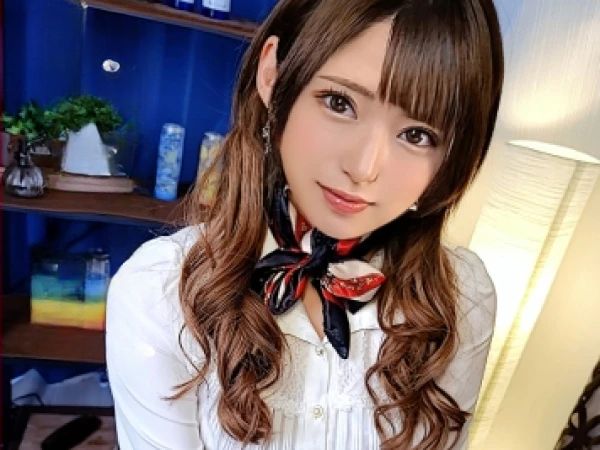 【神スタイルのメンエス嬢】細身で美乳の美人エステティシャンが立ちバックで激しく突かれ、プリ尻を揺らしながら感じまくり！連続絶頂でイキ乱れるエロすぎるセックス♥