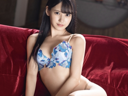 【華奢ボディに濃厚セックス】うみちゃんのキツマンからドロドロ精子が溢れ出す！細身ボディが肉棒に翻弄され、エッチな喘ぎ声が響く中出しファック♡