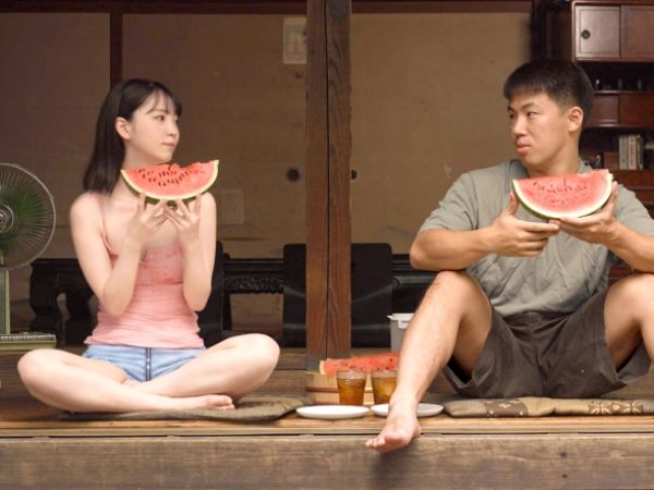 【田舎の甘酸っぱい夏】幼馴染と汗だくで絡み合う！セミの声が響く中、禁断の恋に溺れる2人がひたすら求め合う濃厚セックス♡暑さで火照ったカラダが止まらない！